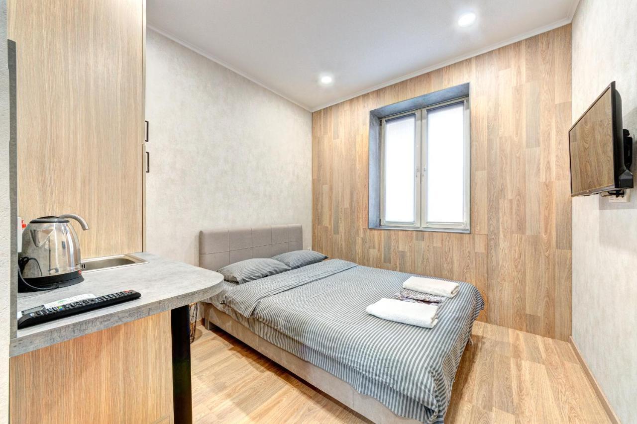 1 Room Apartment Near National Circus Kiev Extérieur photo